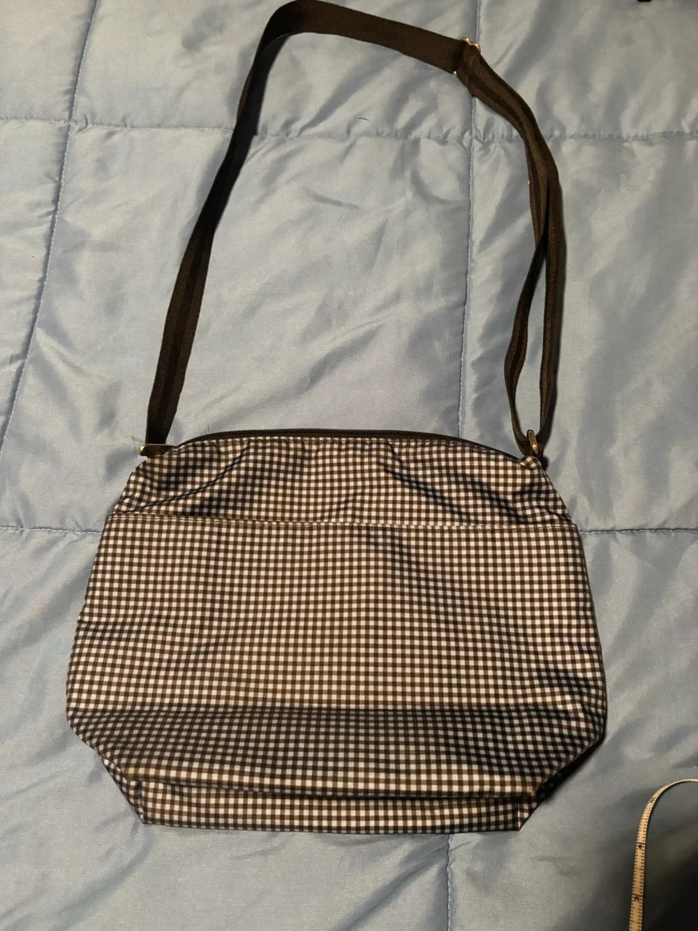 Lesportsac compact messenger